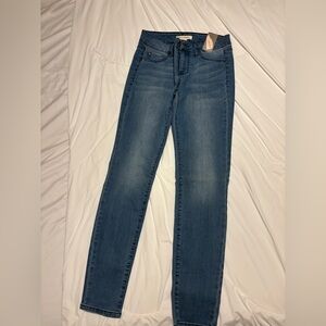 Forever 21 Medium Blue Skinny Jeans
